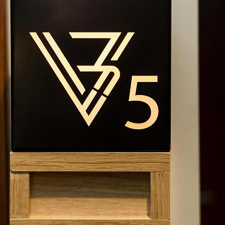 Valaoritou 3 Luxury شقة *