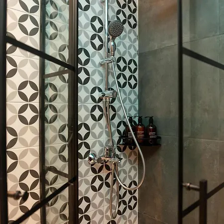 Valaoritou 3 Luxury * سالونيك